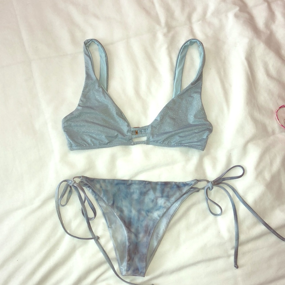 l'space shine on me monroe top sky blue small